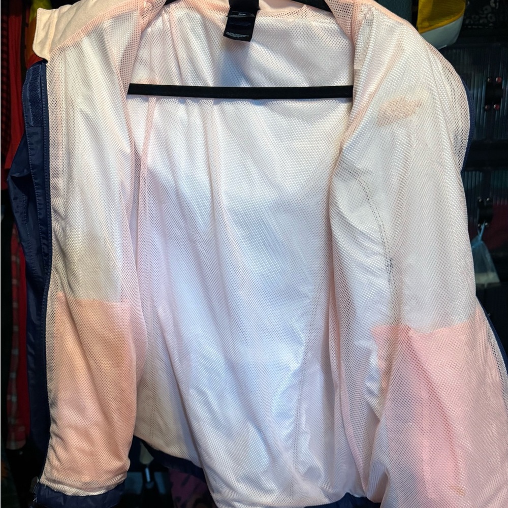 The North Face Violet Jacket with Light Pink Interior - Picture 7 of 8